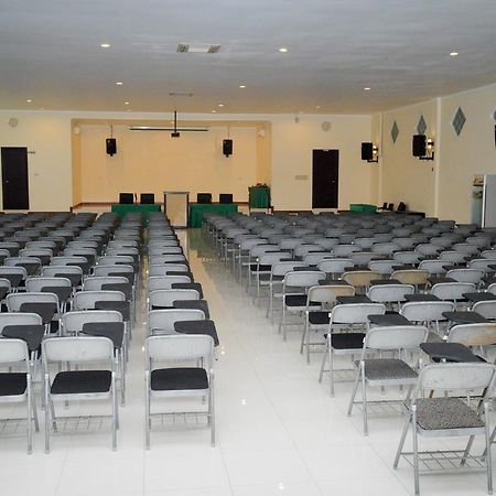 Uni Beach Hotel بانجانداران المظهر الخارجي الصورة